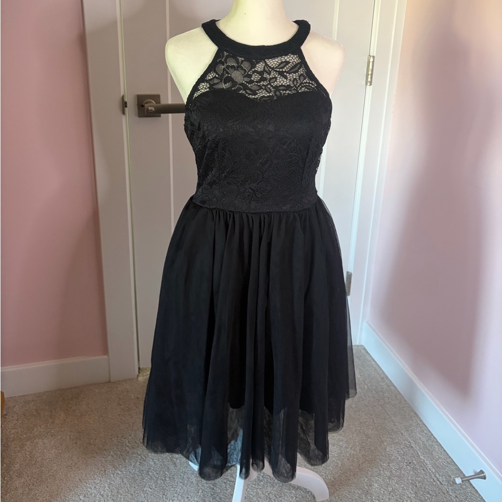 Black Lace Halter Cocktail Dress